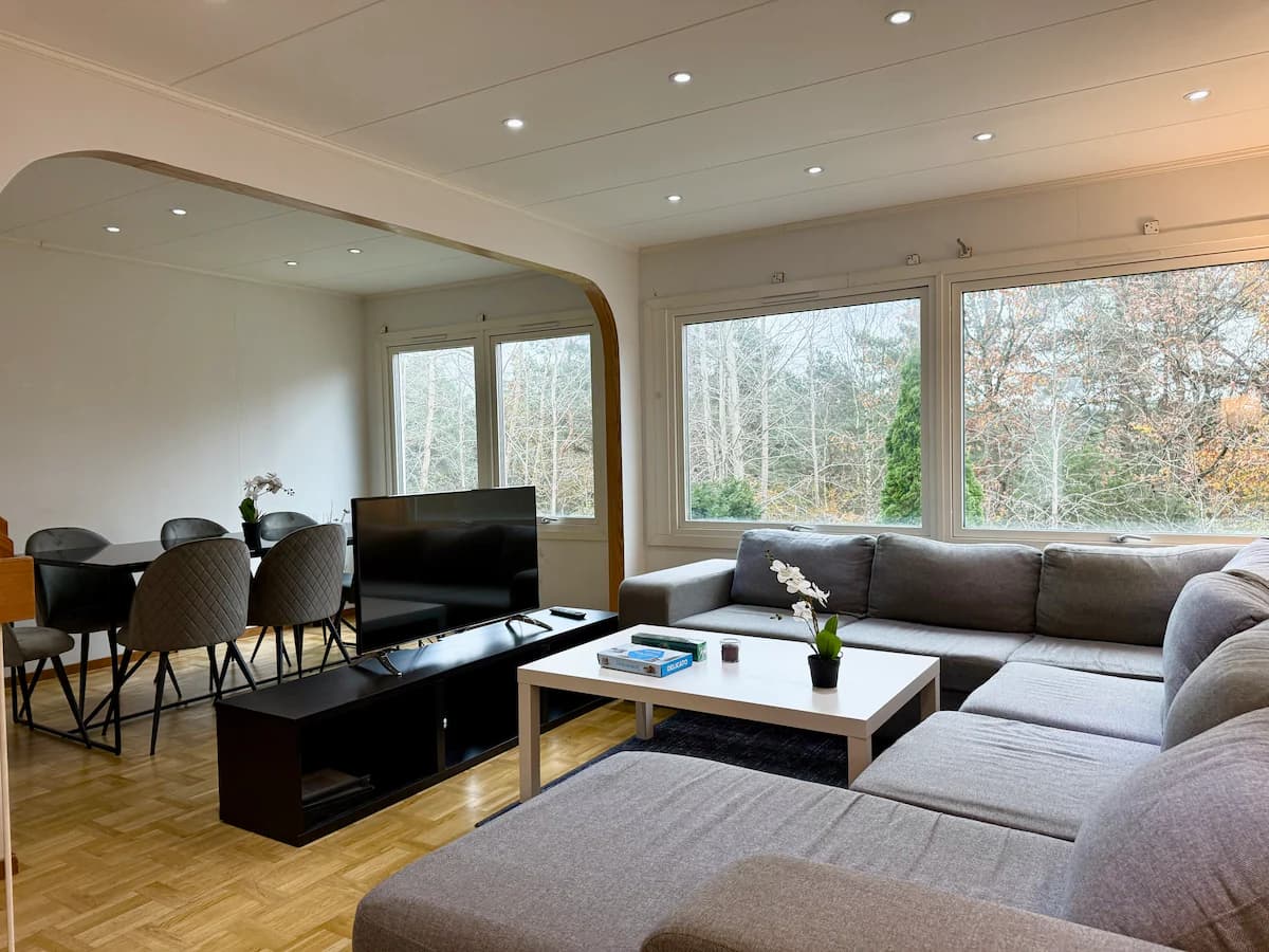 Corporate accommodation for up to 10 people in Bergsjön, photo 1