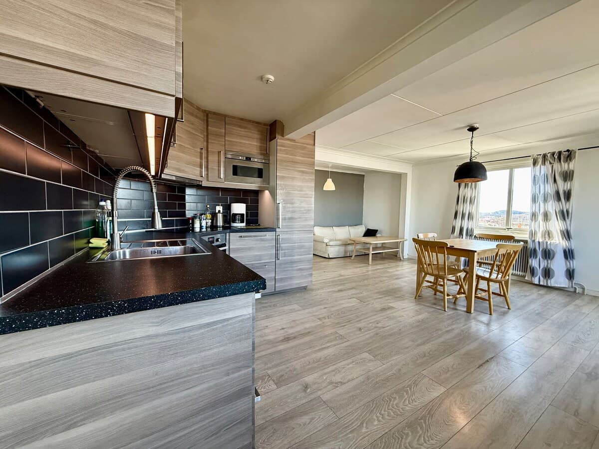 Corporate accommodation for up to 10 people in Ale, photo 1