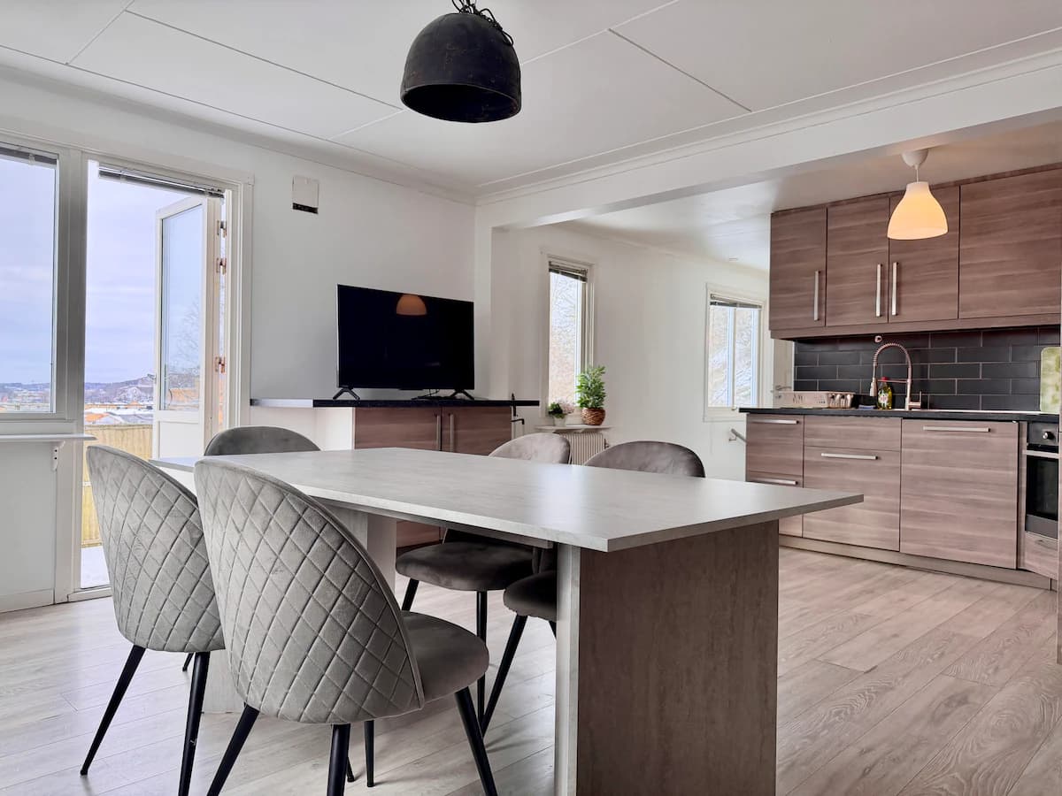 Corporate accommodation for up to 4 people in Ale, photo 1